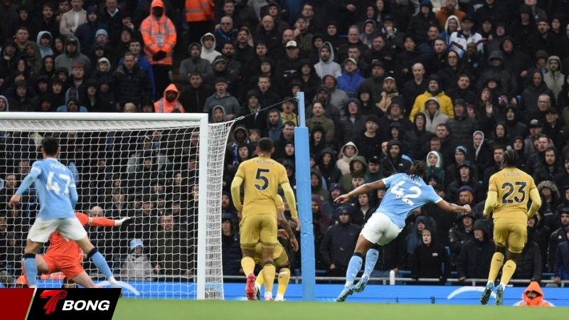 Man City thắng thuyết phục trong trận đấu bù